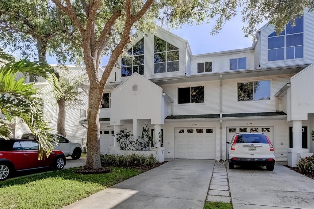 9732 INDIAN KEY TRAIL UNIT 113 SEMINOLE, FL 33776