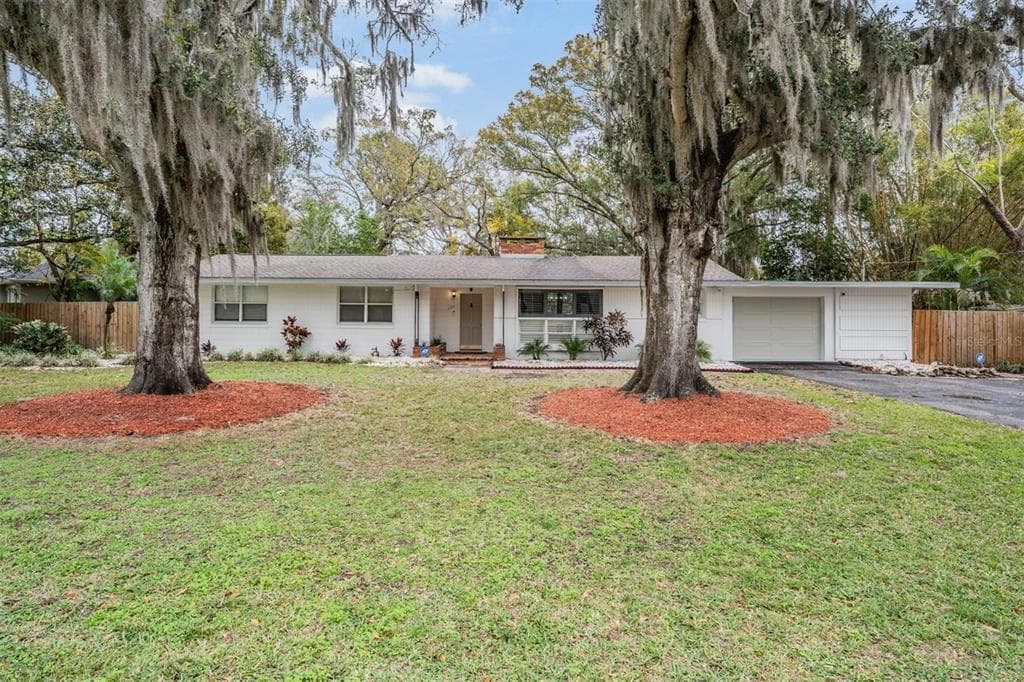 11717 N ROME AVENUE TAMPA, FL 33612