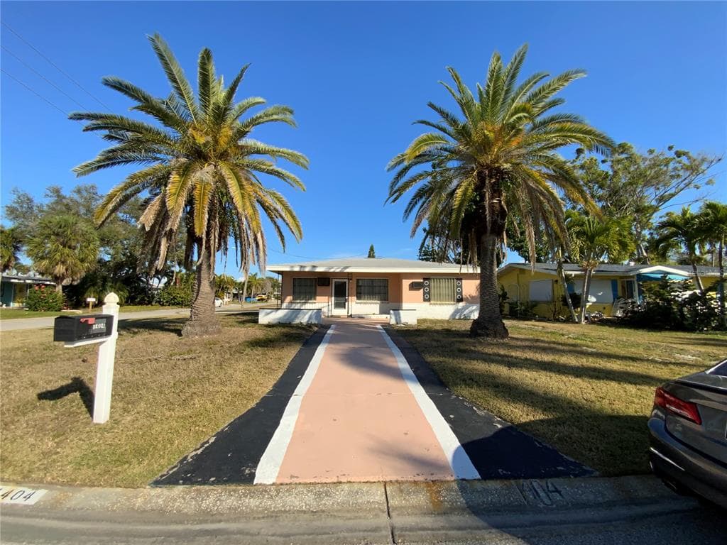 1404 COREY WAY S SOUTH PASADENA, FL 33707