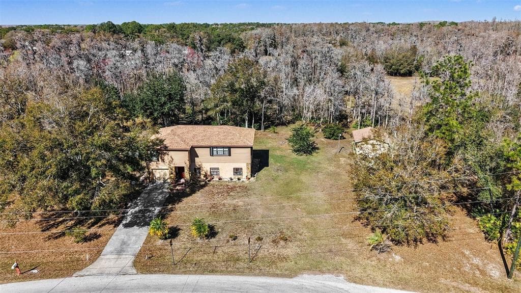 17511 EAGLE LANE LUTZ, FL 33558