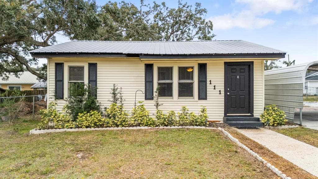 111 GARLAND AVENUE SEFFNER, FL 33584