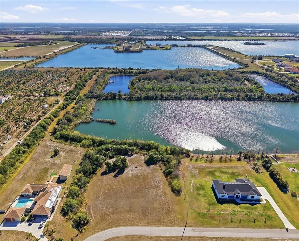 SMILODON TRAIL RUSKIN, FL 33570