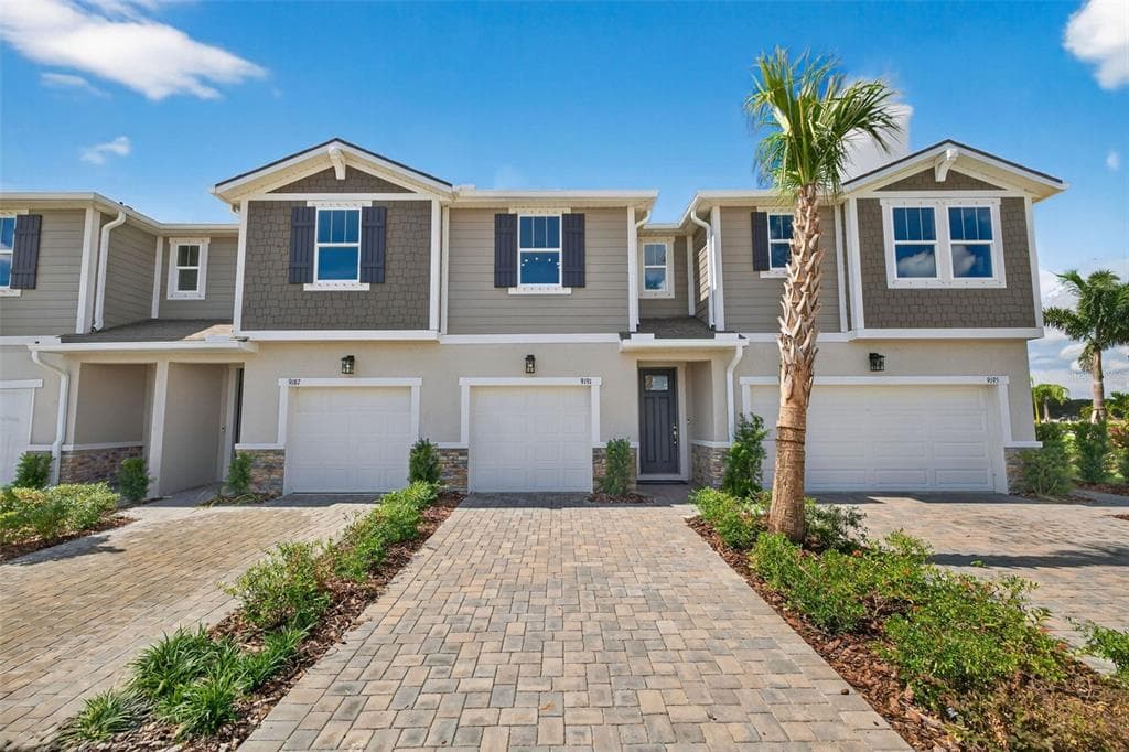 9171 AURELIA AVENUE PARRISH, FL 34219