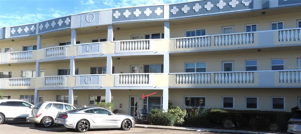 2221 SWEDISH DRIVE UNIT 17
