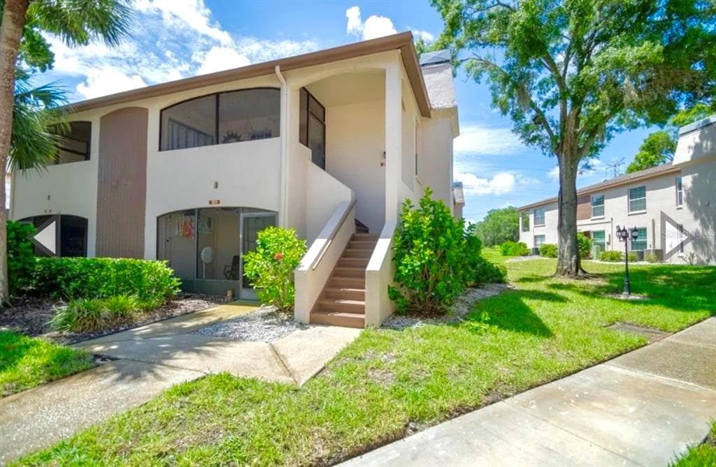 2981 BONAVENTURE CIRCLE UNIT 201 PALM HARBOR, FL 34684