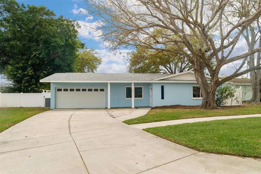 11196 120TH TERRACE LARGO, FL 33778