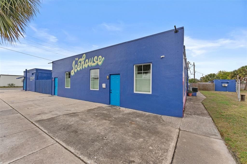 701 49TH STREET S GULFPORT, FL 33707