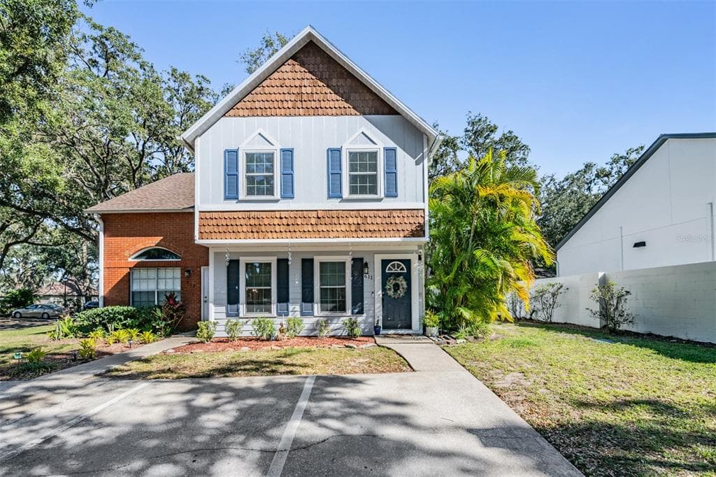 611 SAINT HENRY DRIVE BRANDON, FL 33511