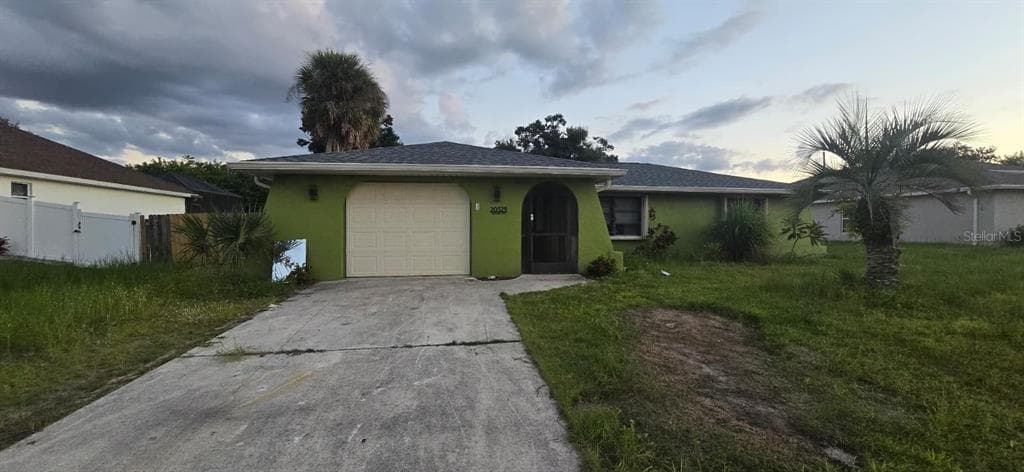 1174 VICTORIA AVENUE PORT CHARLOTTE, FL 33948