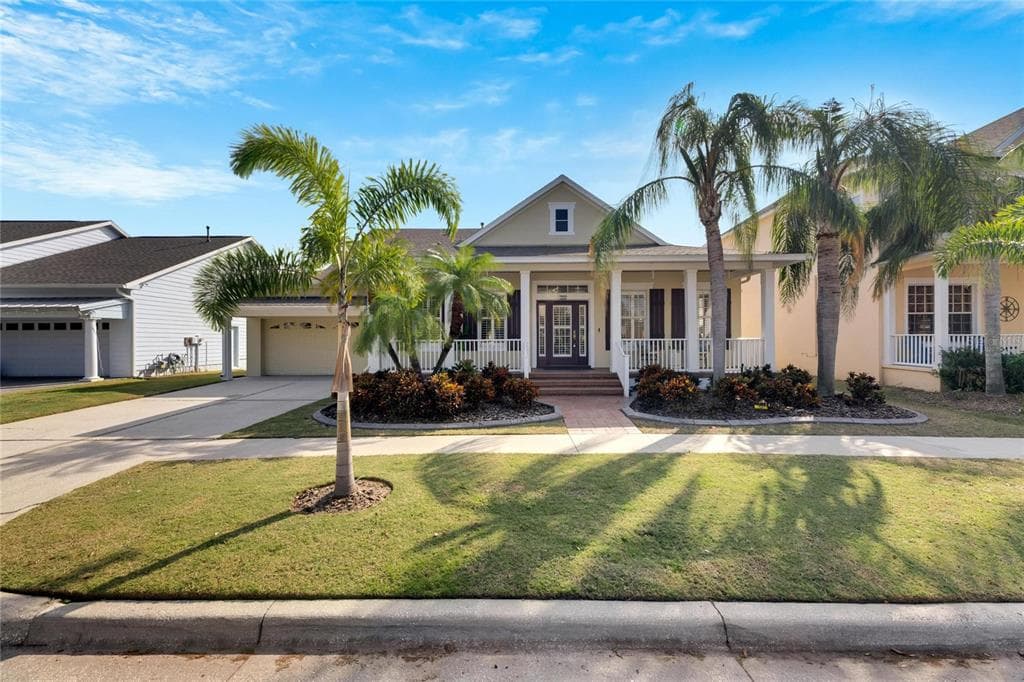 528 ISLEBAY DRIVE APOLLO BEACH, FL 33572
