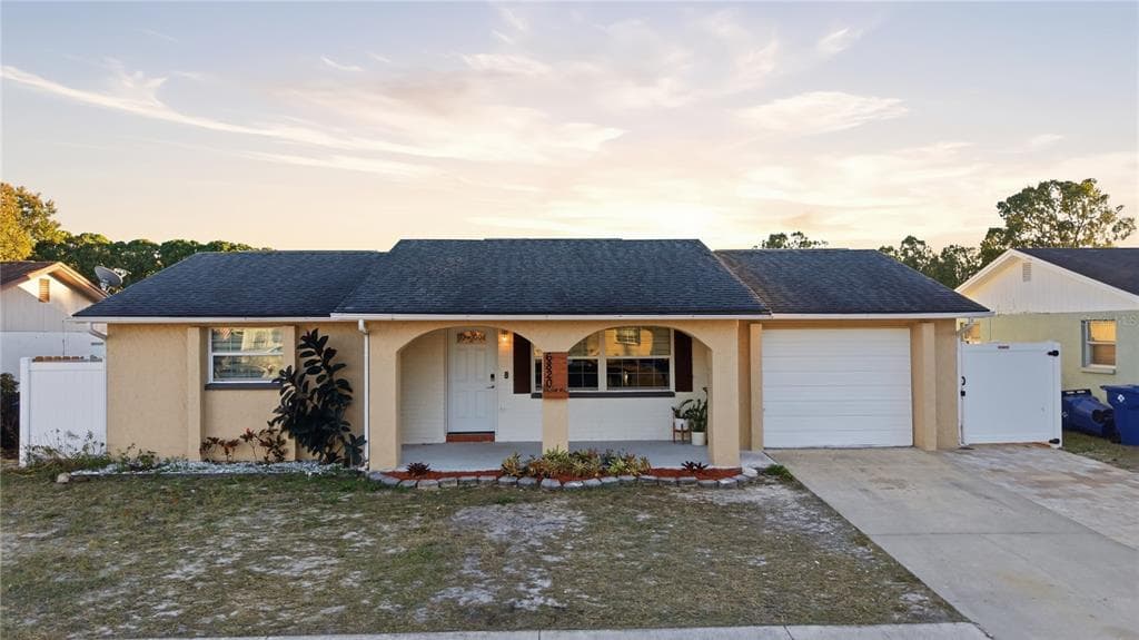6820 LARCHMONT AVENUE NEW PORT RICHEY, FL 34653