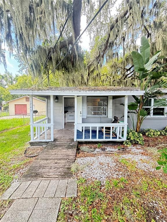 1245 E PARKER STREET LAKELAND, FL 33801