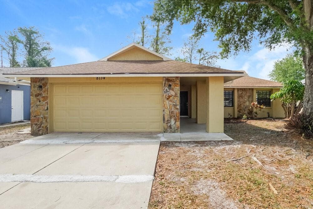8134 ROYAL HART DRIVE NEW PORT RICHEY, FL 34653