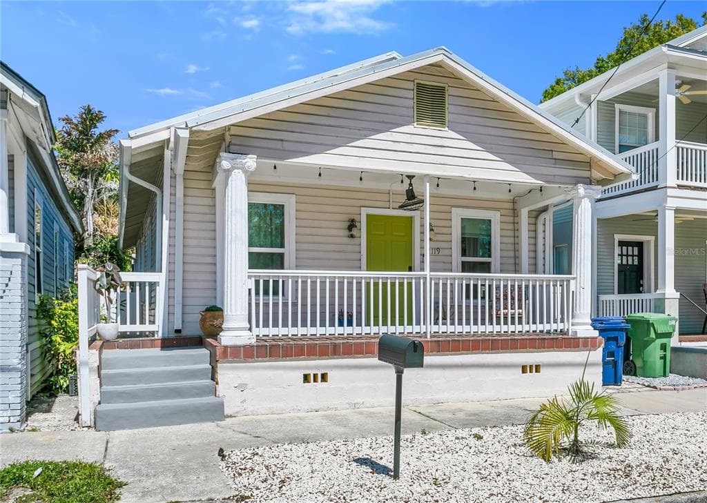 2119 W SPRUCE STREET TAMPA, FL 33607