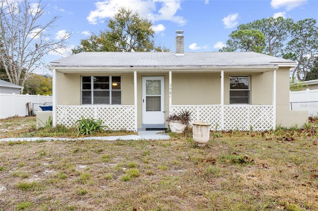 3904 S CLARK AVENUE TAMPA, FL 33611