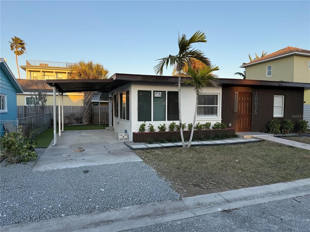 18015 2ND STREET E REDINGTON SHORES, FL 33708