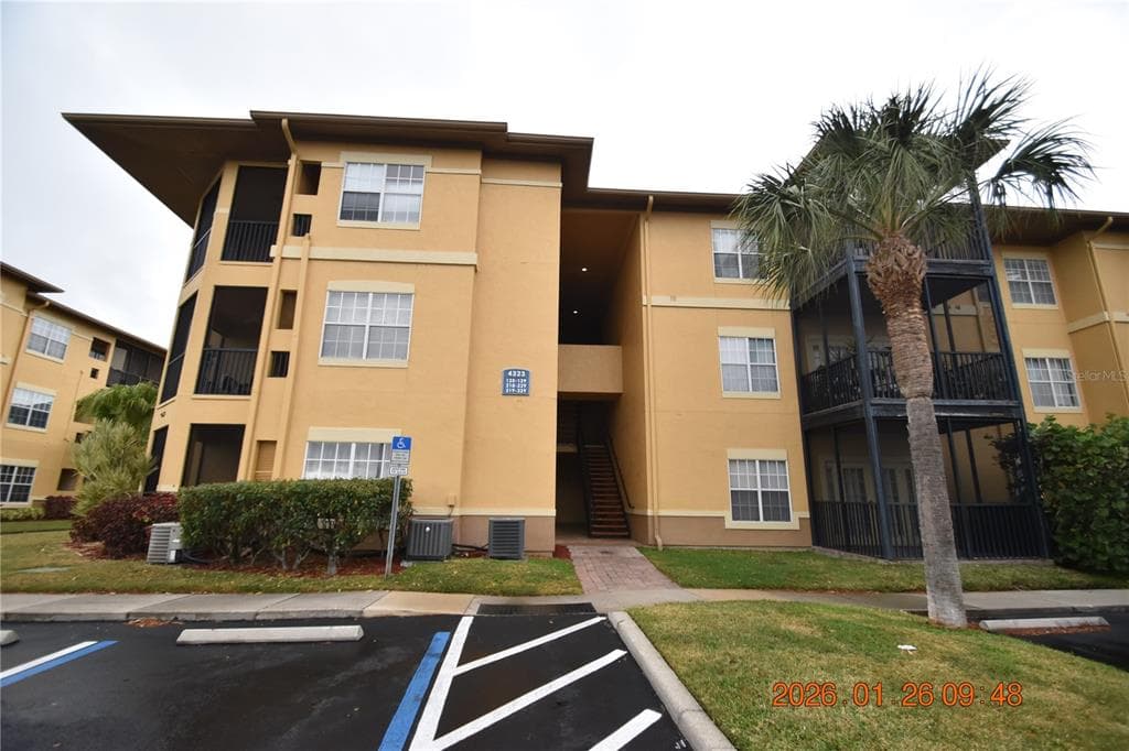 4323 BAYSIDE VILLAGE DRIVE UNIT 308 TAMPA, FL 33615