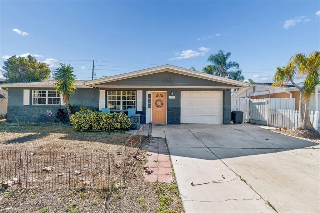 7840 COVENTRY DRIVE PORT RICHEY, FL 34668