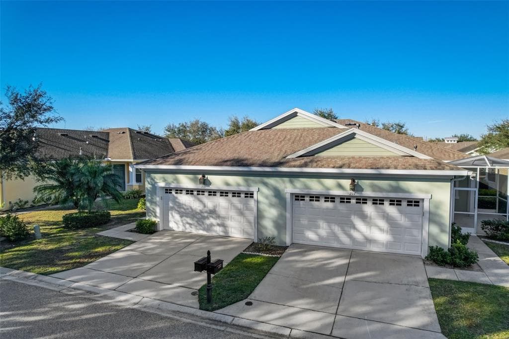 219 SUNSET CREST COURT APOLLO BEACH, FL 33572