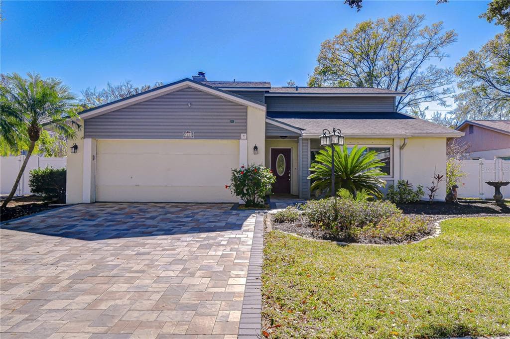 5008 COUNTRY HILLS DRIVE TAMPA, FL 33624