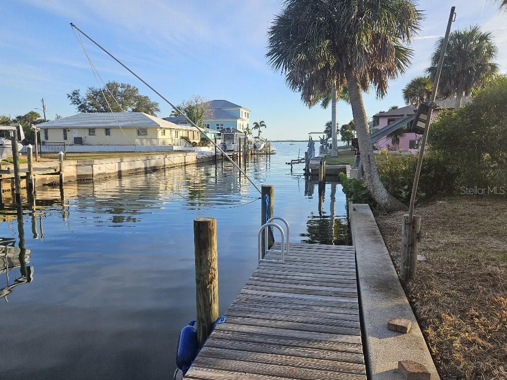 251 WINSON AVENUE ENGLEWOOD, FL 34223