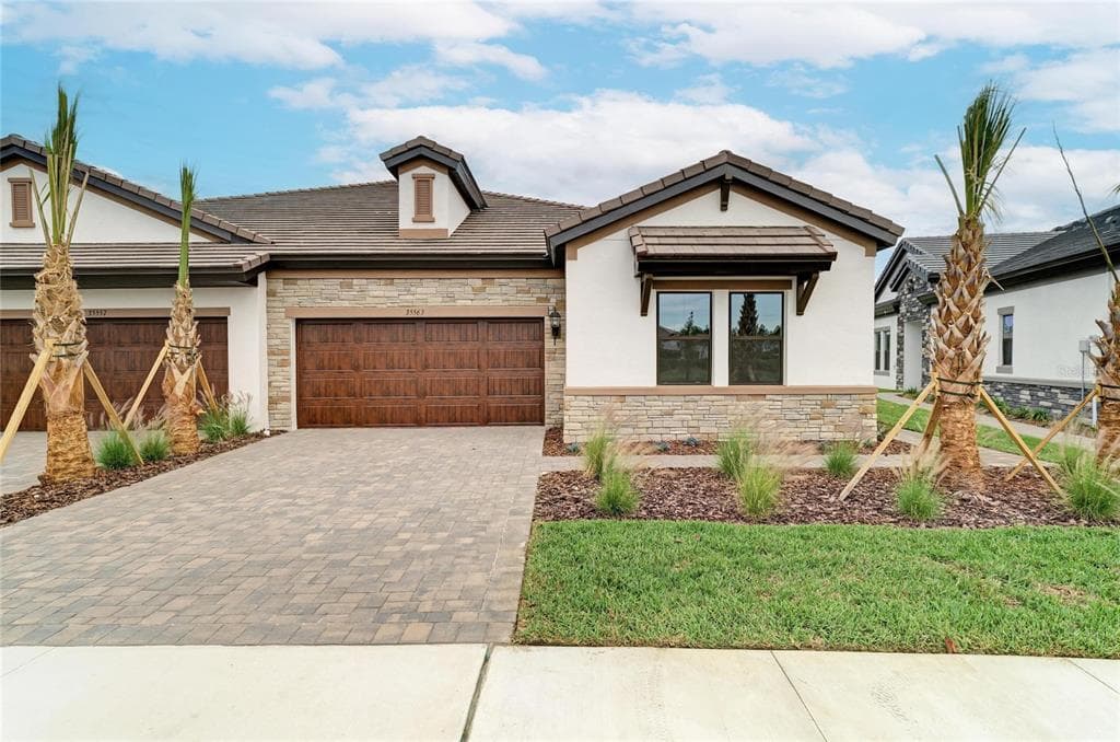35563 STABLETON LANE ZEPHYRHILLS, FL 33541