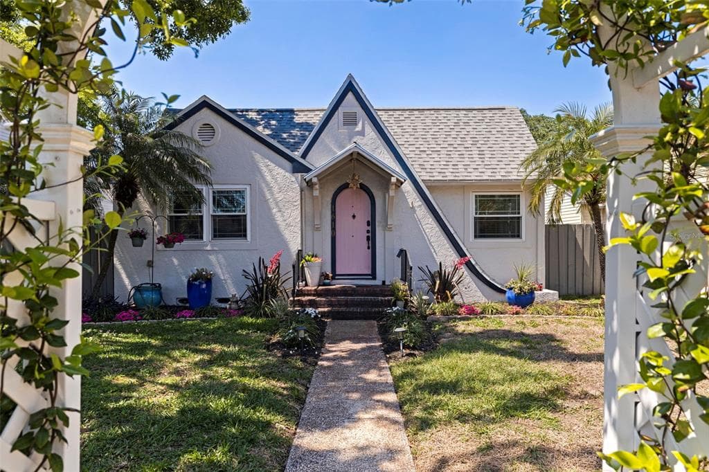 1610 14TH STREET N ST PETERSBURG, FL 33704