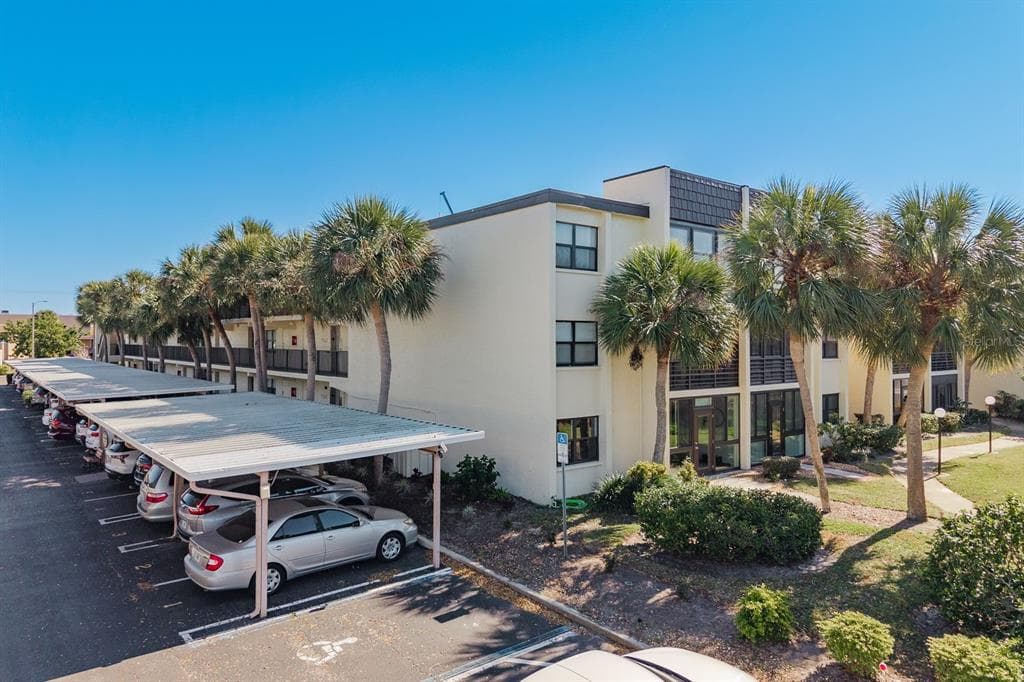 14255 ROSEMARY LANE UNIT 8204 LARGO, FL 33774