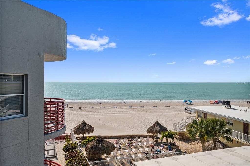 12935 GULF LANE UNIT 304 MADEIRA BEACH, FL 33708