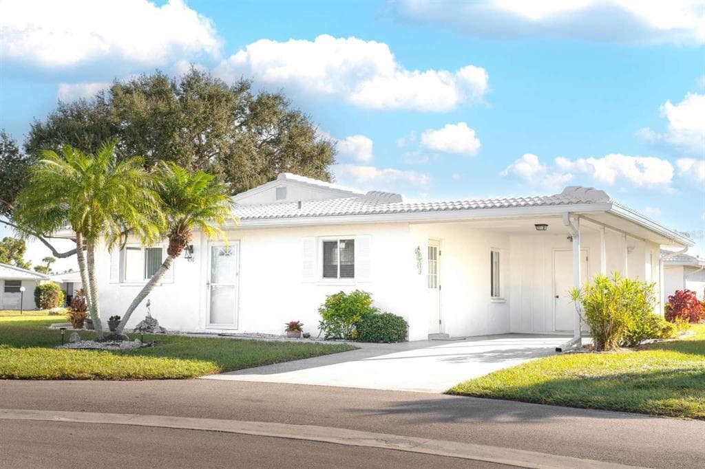 456 CIRCLEWOOD DRIVE UNIT L7 VENICE, FL 34293