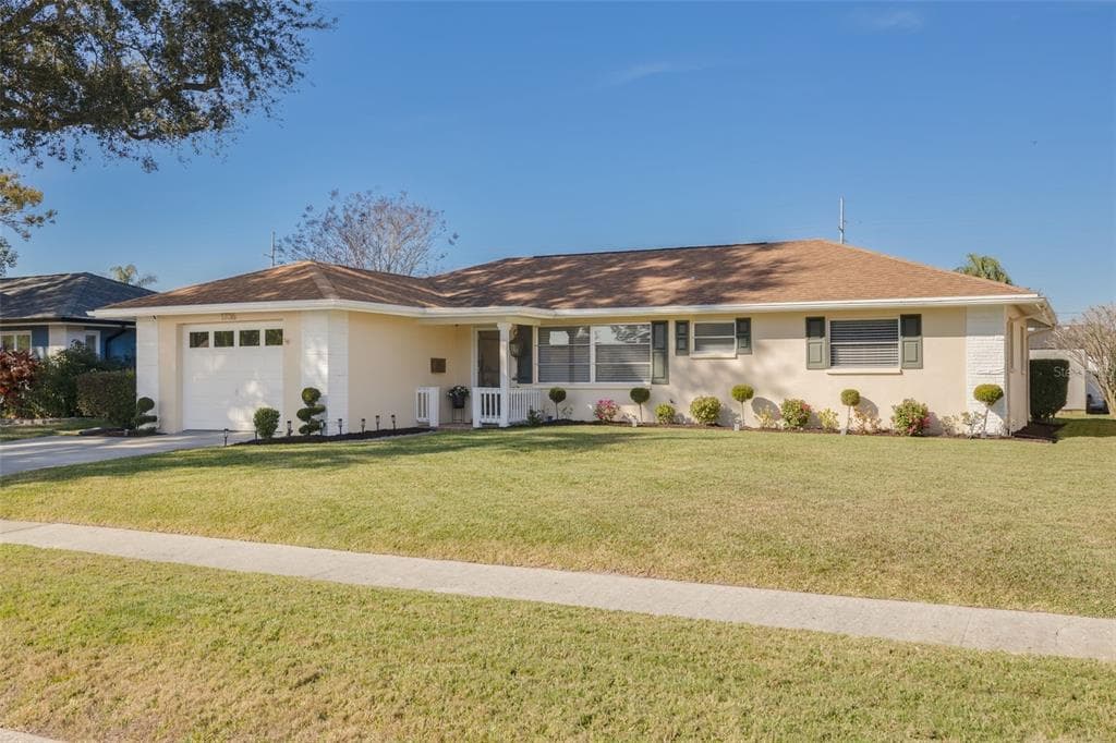 1736 ALGONQUIN DRIVE CLEARWATER, FL 33755