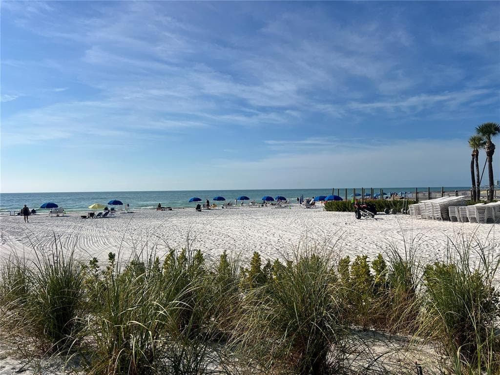 1001 POINT OF ROCKS ROAD UNIT 308 SARASOTA, FL 34242