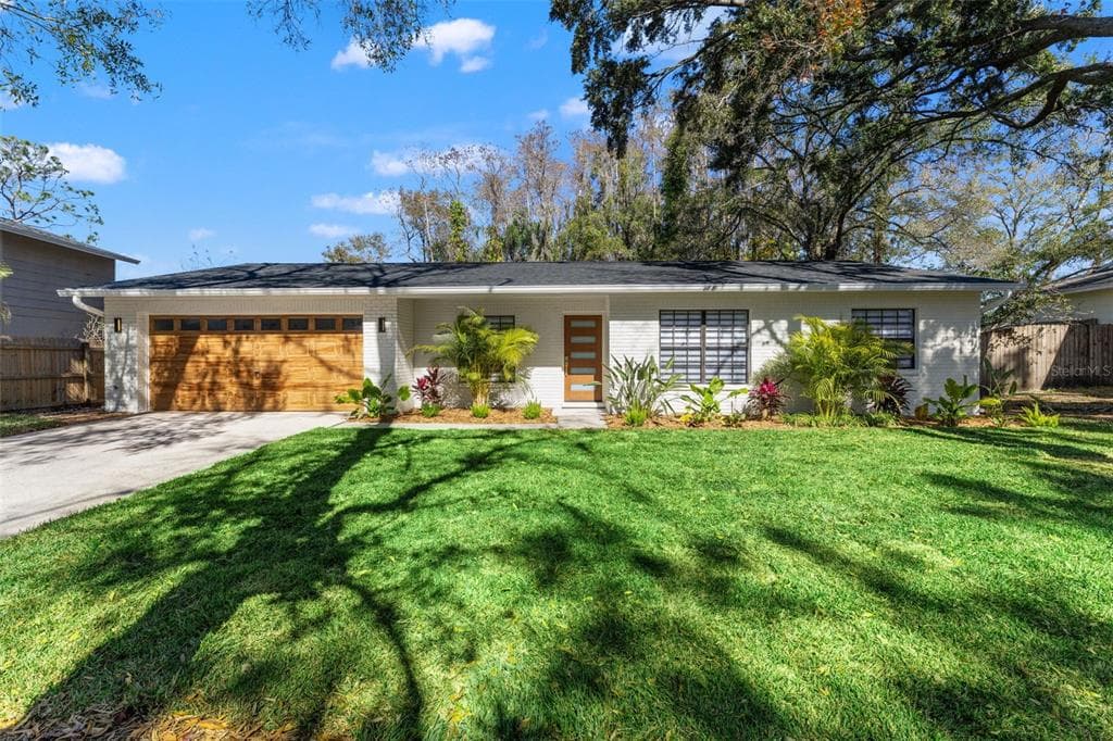 4205 NORTHWIND LANE TAMPA, FL 33624