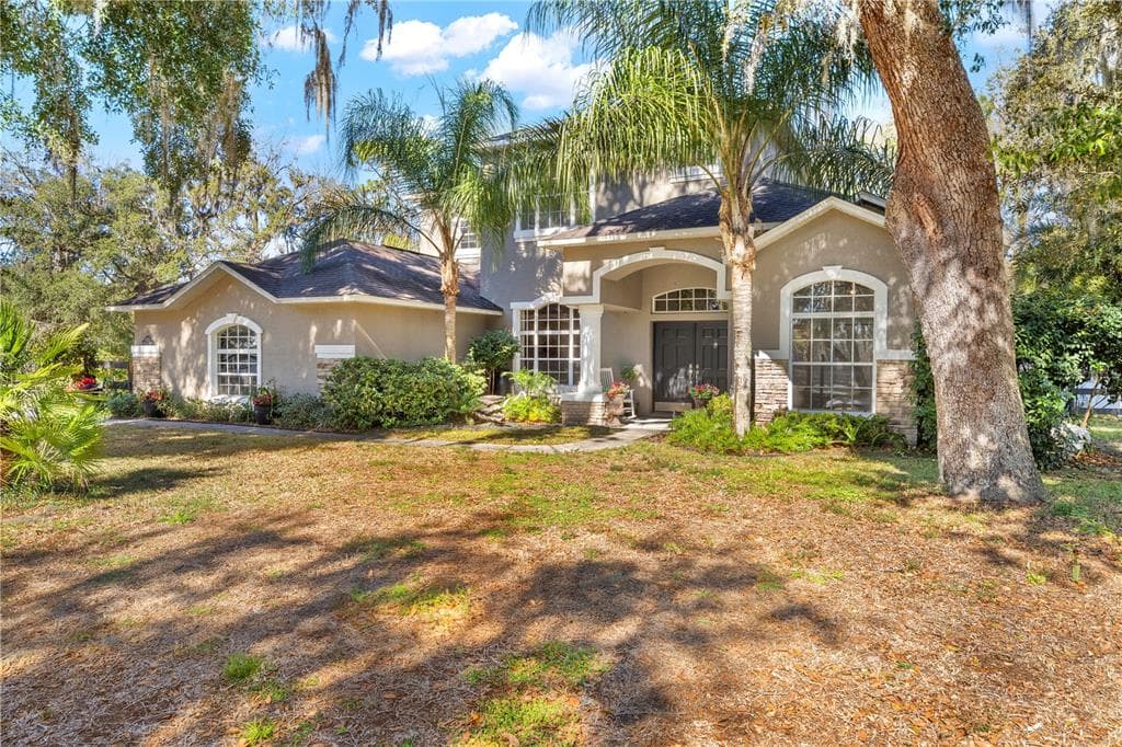 5123 SHOREWOOD DRIVE