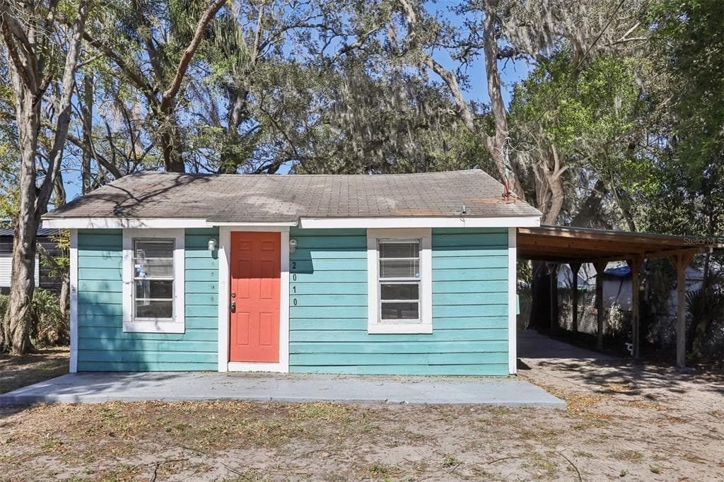2010 E YUKON STREET TAMPA, FL 33604