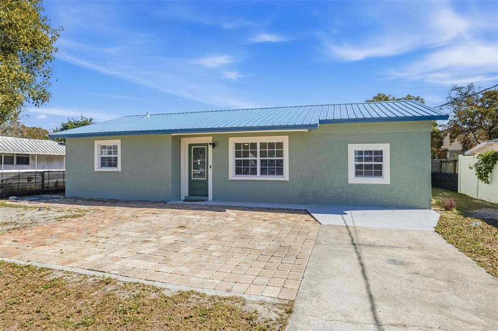 613 SAVANNAH AVENUE LAKELAND, FL 33815