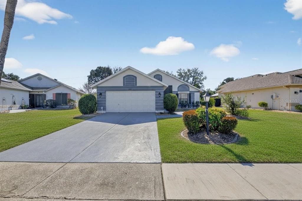 205 LINGER LANE SUN CITY CENTER, FL 33573