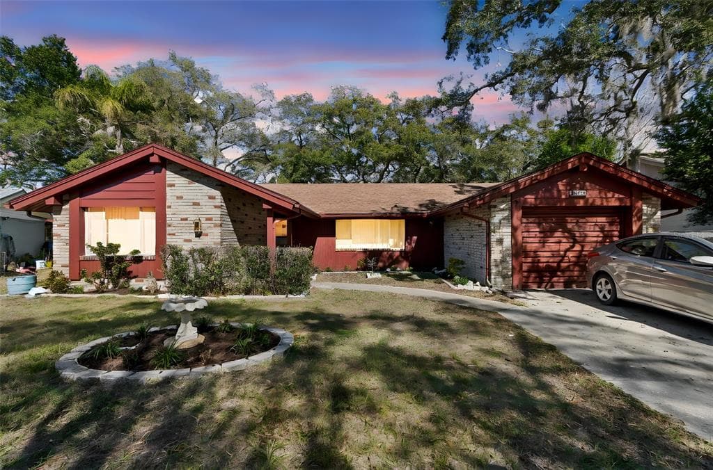 12520 COFFEE HILL ROW HUDSON, FL 34667