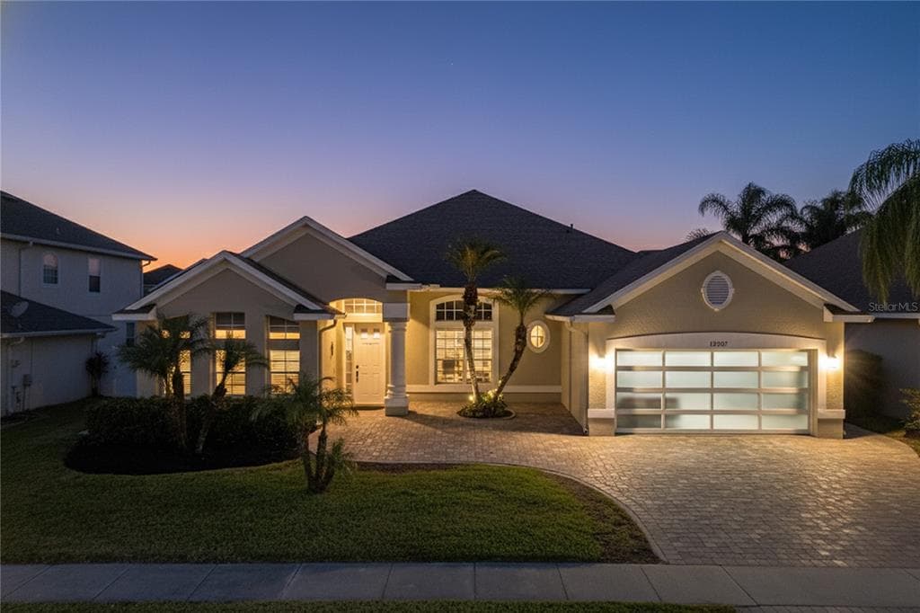 13927 MAGNOLIA GLEN CIRCLE ORLANDO, FL 32828