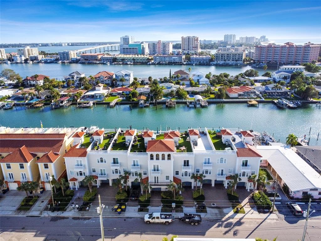 145 BRIGHTWATER DRIVE UNIT 7 CLEARWATER BEACH, FL 33767