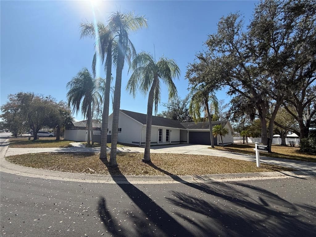 6728 ISLANDER LANE TAMPA, FL 33615