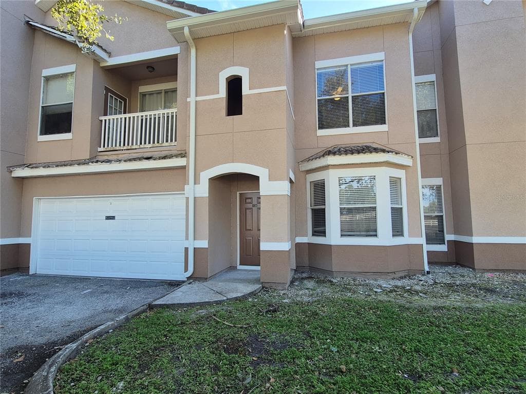 18104 VILLA CREEK DRIVE TAMPA, FL 33647