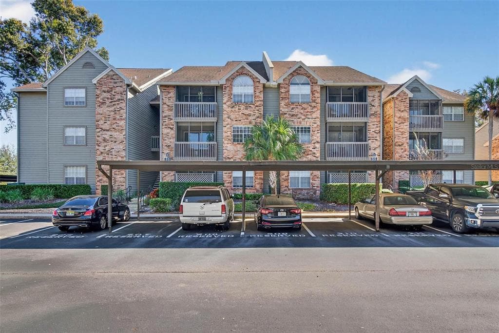 2500 WINDING CREEK BOULEVARD UNIT E203 CLEARWATER, FL 33761