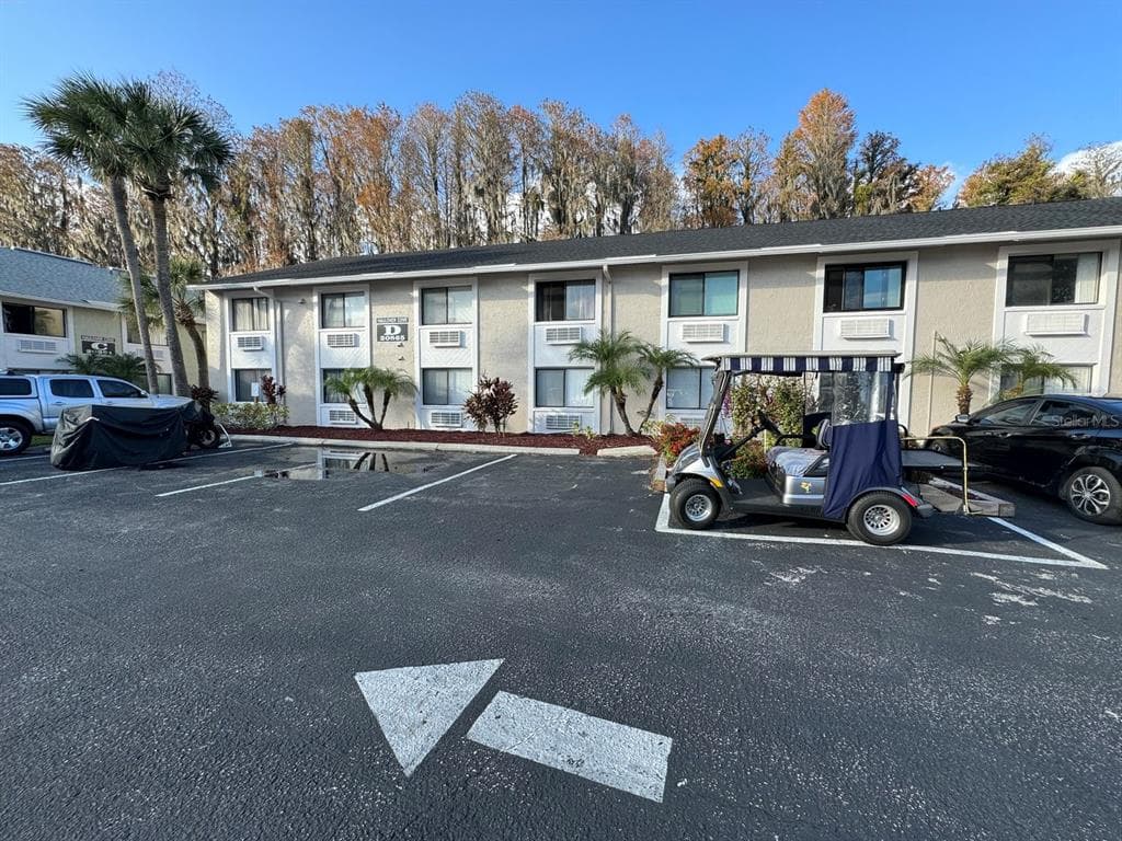 20865 HAULOVER UNIT COVE UNIT D-10 LUTZ, FL 33558