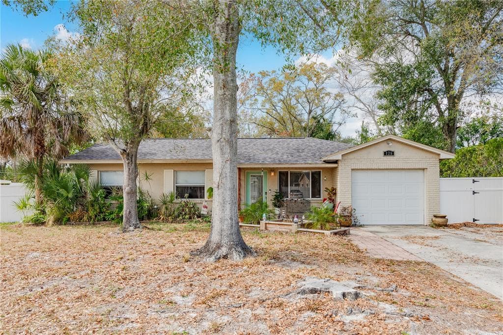 128 E VIRGINIA LANE CLEARWATER, FL 33759