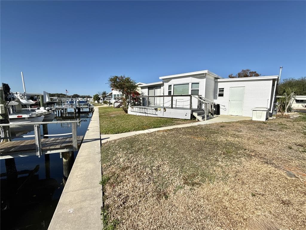 436 MOUNT OAK AVENUE NE UNIT 747 ST PETERSBURG, FL 33702