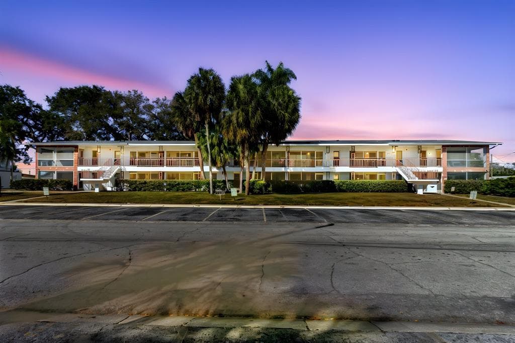 2348 SHELLEY STREET UNIT 5 CLEARWATER, FL 33765