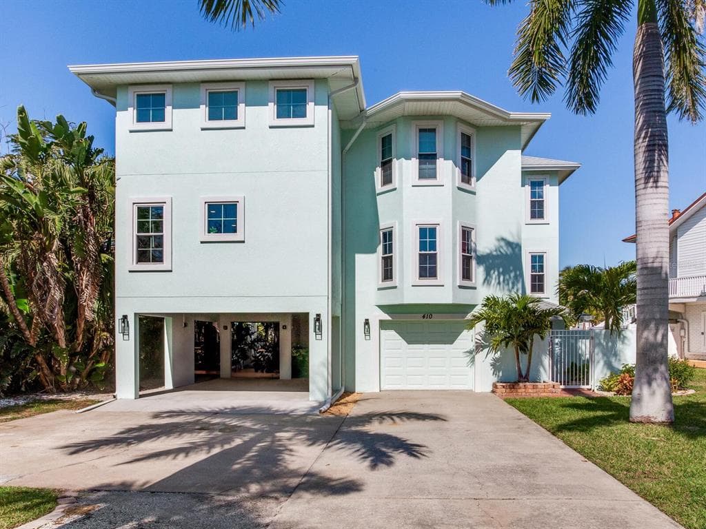 410 140TH AVENUE E MADEIRA BEACH, FL 33708