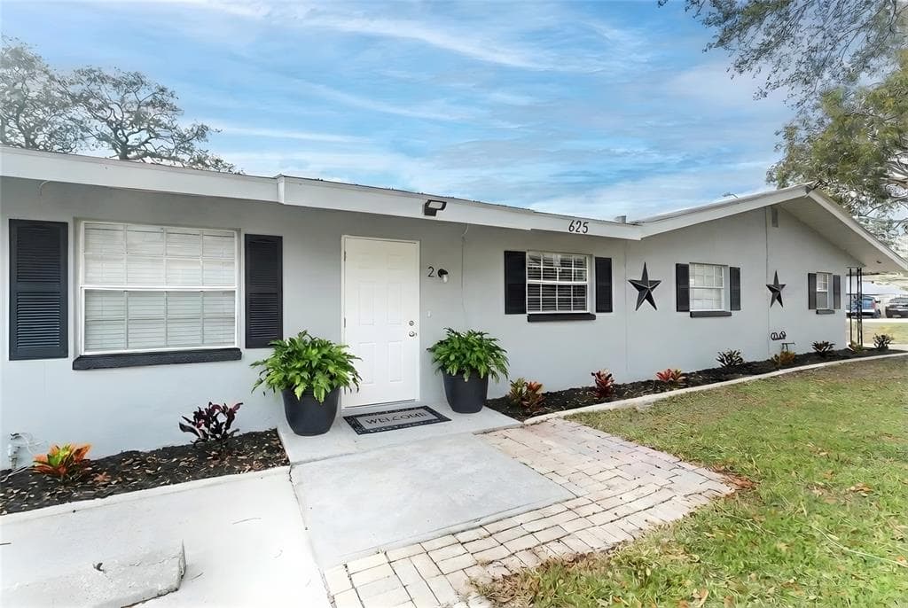625-2 OMAHA STREET PALM HARBOR, FL 34683