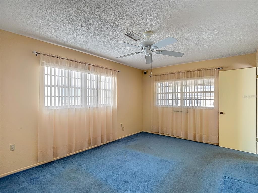 8613 STONEHEDGE WAY HUDSON, FL 34667